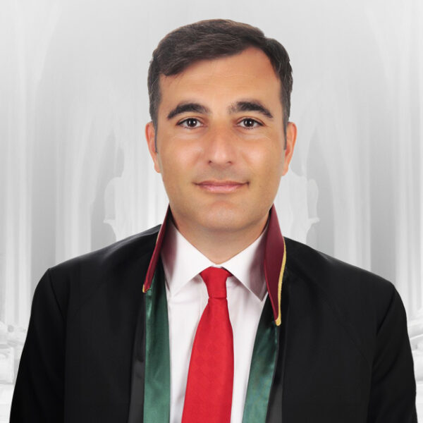 Avukat Mustafa Kurutaş